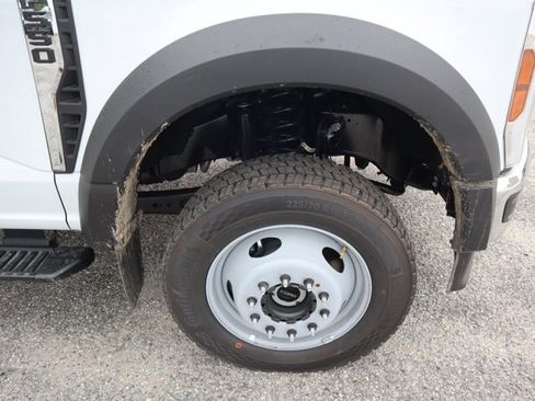 New 2025 Ford F550 4x4 SuperCab Super Duty w/ XL Chrome Package image 14