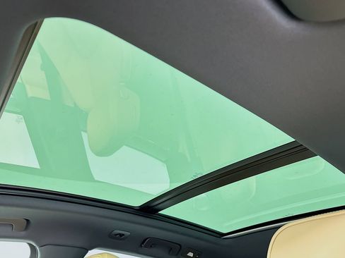 New 2026 Porsche Macan AWD/4WD image 23