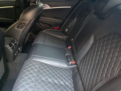 Used 2021 Genesis G70 3.3T w/ Sport Package AWD/4WD image 9