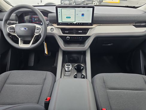 New 2026 Ford Explorer Active image 8