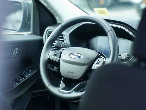 Used 2023 Ford Escape Active AWD/4WD image 18