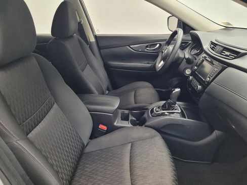 Used 2018 Nissan Rogue S image 21