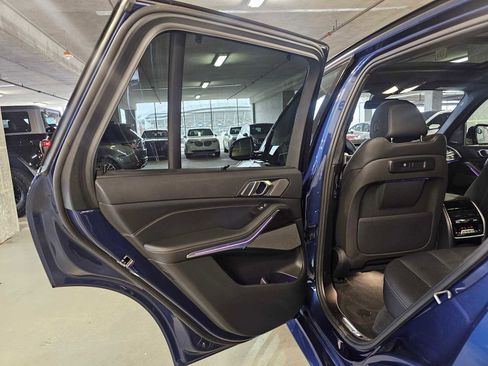 Used 2019 BMW X5 xDrive40i w/ M Sport Package AWD/4WD image 35