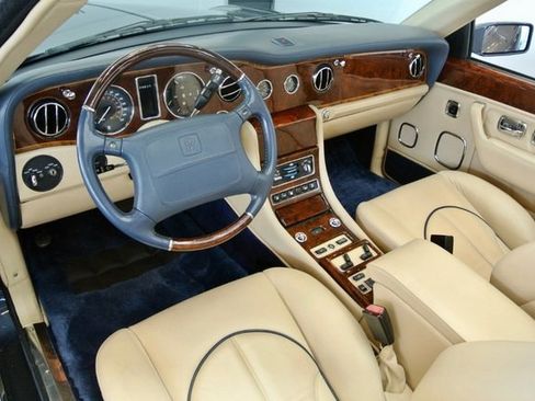 Used 2000 Rolls-Royce Corniche image 14