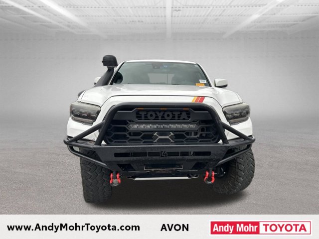 Used 2021 Toyota Tacoma TRD Off-Road w/ Technology Package AWD/4WD image 3
