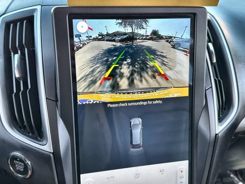 Certified 2023 Ford Edge SEL w/ Convenience Package AWD/4WD image 17