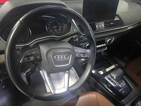 Used 2023 Audi Q5 2.0T Premium w/ Convenience Package AWD/4WD image 11