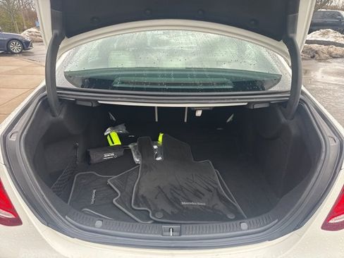 Used 2017 Mercedes-Benz E 300 image 34