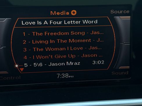 Used 2017 Audi Q5 2.0T Premium Plus w/ Premium Plus Package image 25