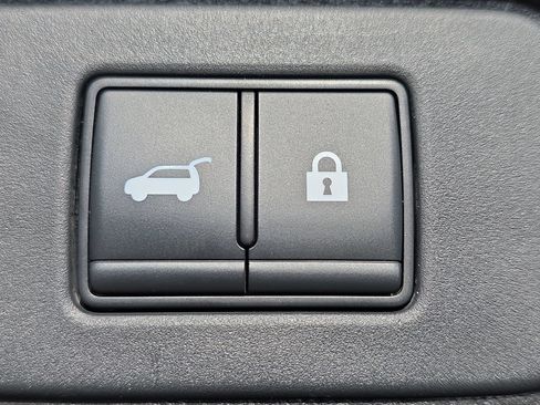 Used 2023 Nissan Rogue SV w/ SV Premium B Package AWD/4WD image 13