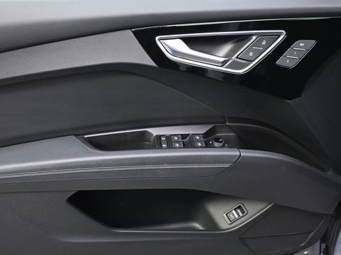 Used 2022 Audi Q4 e-tron Premium w/ Convenience Package image 22