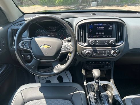 Used 2022 Chevrolet Colorado Z71 AWD/4WD image 21