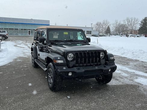 Used 2020 Jeep Wrangler Unlimited Sport image 8