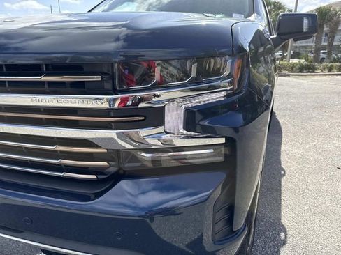 Used 2021 Chevrolet Silverado 1500 High Country w/ Technology Package image 13