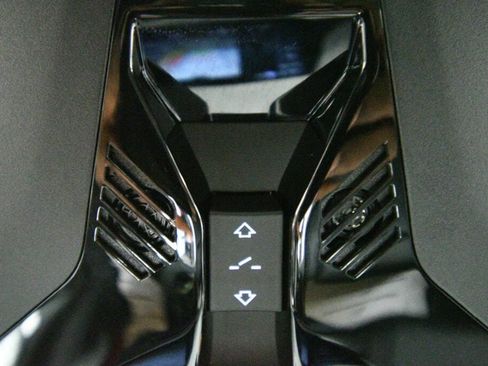 Used 2025 BMW 228i xDrive AWD/4WD image 19