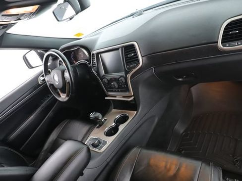 Used 2014 Jeep Grand Cherokee Limited w/ Trailer Tow Group IV AWD/4WD image 32