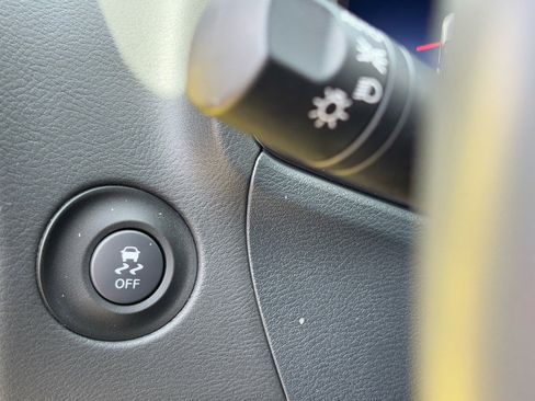 Certified 2024 Nissan Z Performance w/ Floor Mat Package image 29