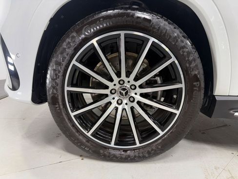 Used 2024 Mercedes-Benz GLS 580 4MATIC image 40