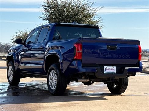 Used 2025 Toyota Tacoma SR5 image 6