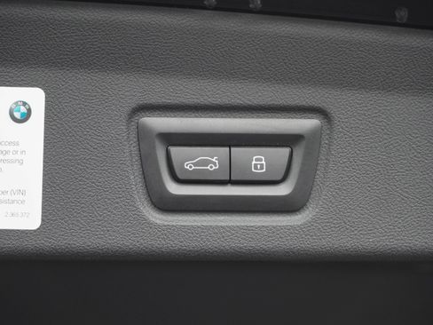 Certified 2023 BMW i4 eDrive40 RWD image 39