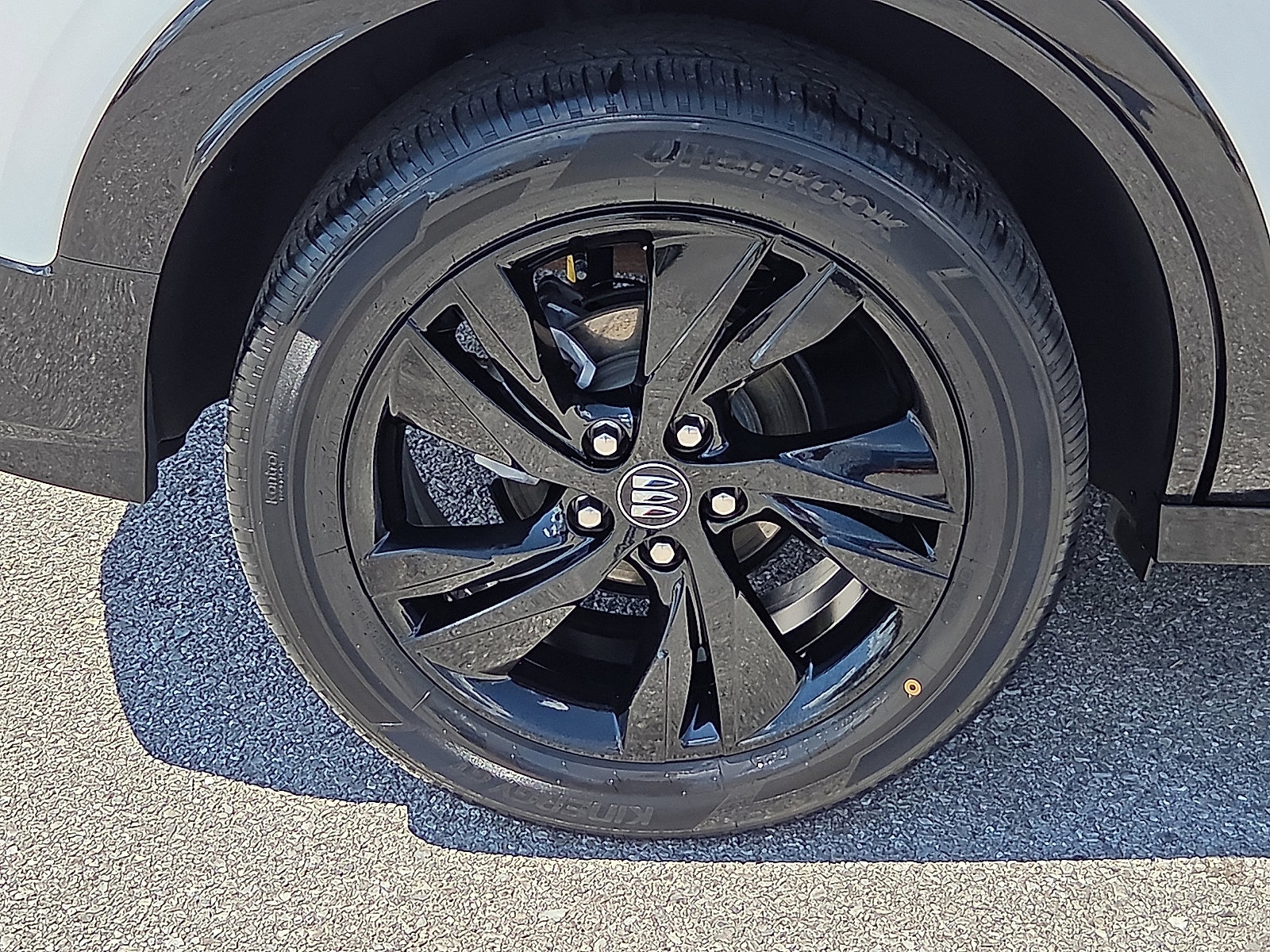 Certified 2024 Buick Encore GX Sport Touring FWD image 7