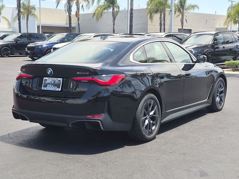 New 2026 BMW i4 eDrive40 w/ Parking Assistance Package RWD image 10