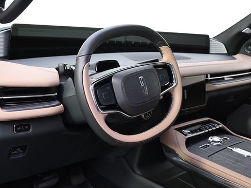 New 2027 Lincoln Navigator L Black Label AWD/4WD image 11