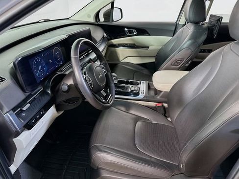 Used 2024 Kia Carnival SX Prestige FWD image 12