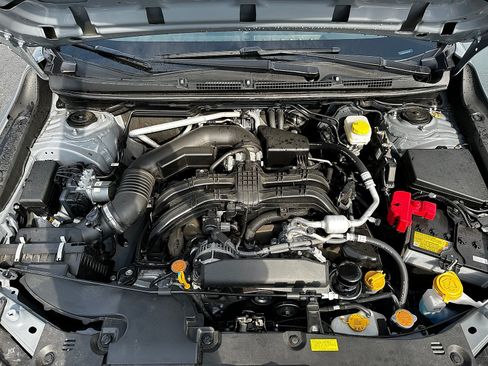 Certified 2025 Subaru Crosstrek 2.5i Premium AWD/4WD image 10