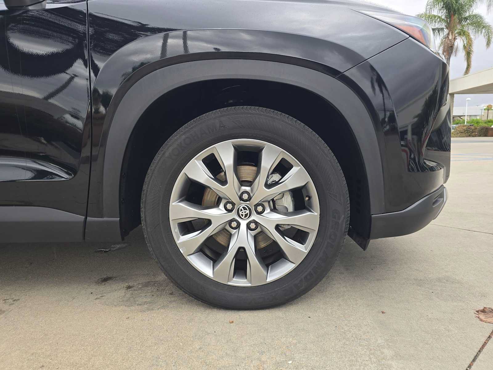 Certified 2024 Toyota Grand Highlander AWD image 9