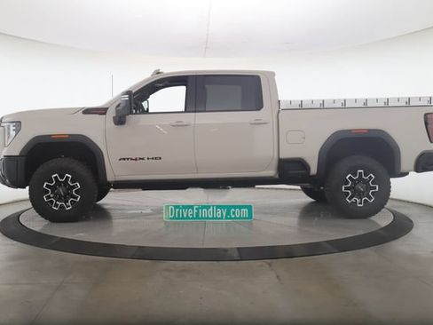 Used 2026 GMC Sierra 2500 AT4X w/ LPO, Black Badging Package AWD/4WD image 9