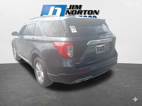 Used 2024 Ford Explorer XLT w/ Equipment Group 202A image 7