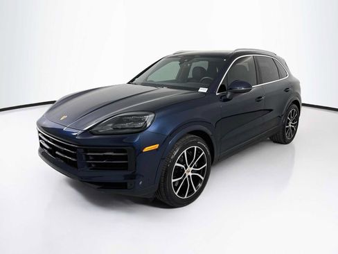 Certified 2026 Porsche Cayenne AWD/4WD image 1