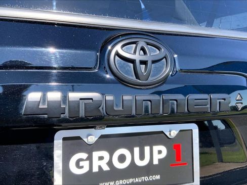 Used 2019 Toyota 4Runner Limited AWD/4WD image 31