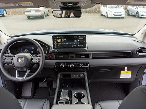 New 2026 Honda Pilot Touring image 19