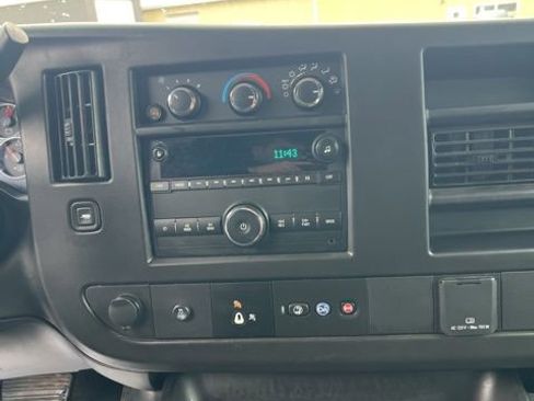 Used 2020 GMC Savana 2500 w/ Driver Convenience Package RWD image 32