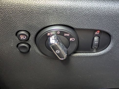 Used 2022 MINI Cooper S image 17