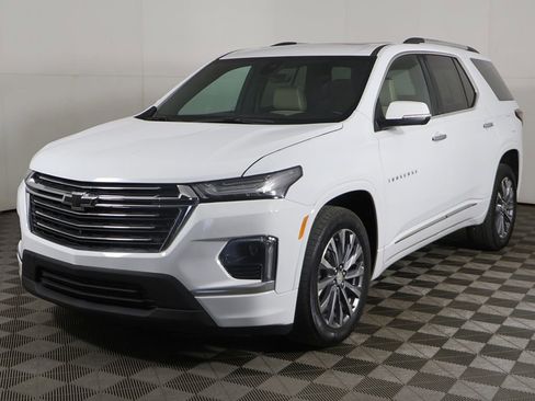 Used 2023 Chevrolet Traverse Premier AWD/4WD image 13