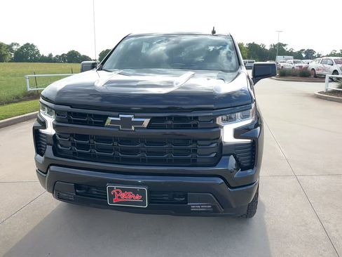 Used 2025 Chevrolet Silverado 1500 RST w/ Z71 Off-Road Package AWD/4WD image 4