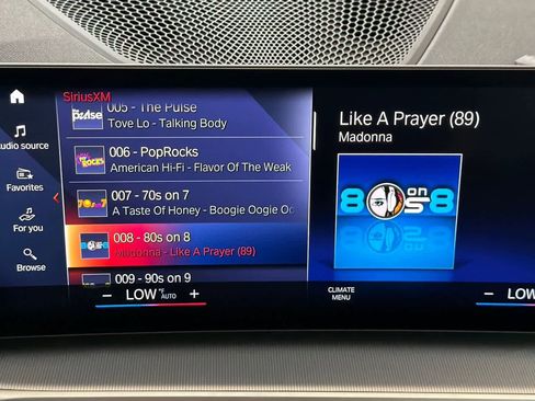 Used 2023 BMW i4 eDrive40 w/ Premium Package image 17