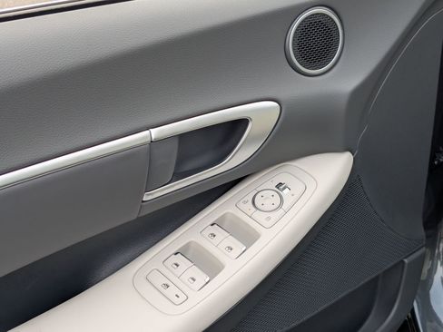 New 2025 Hyundai Sonata SEL image 16