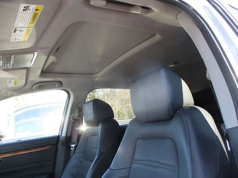 Used 2020 Honda CR-V Touring image 15