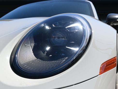 Used 2022 Porsche 911 Turbo S AWD/4WD image 18