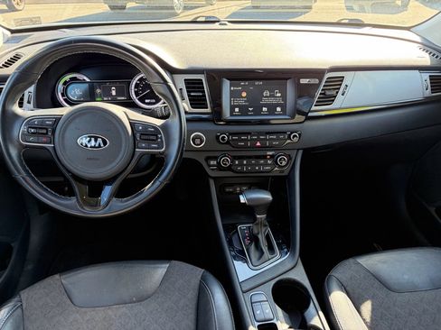 Used 2019 Kia Niro EX image 5