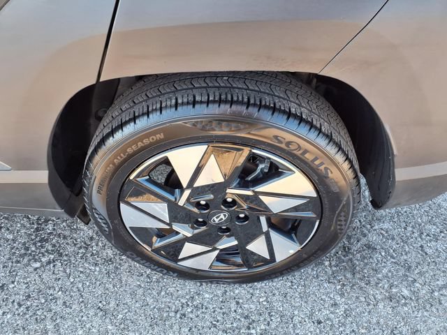 Used 2025 Hyundai Kona SEL FWD image 40