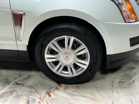 Used 2016 Cadillac SRX Luxury w/ Driver Assist Package FWD image 32