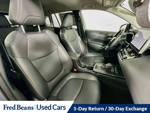 Used 2026 Toyota Corolla Cross XLE AWD/4WD image 35