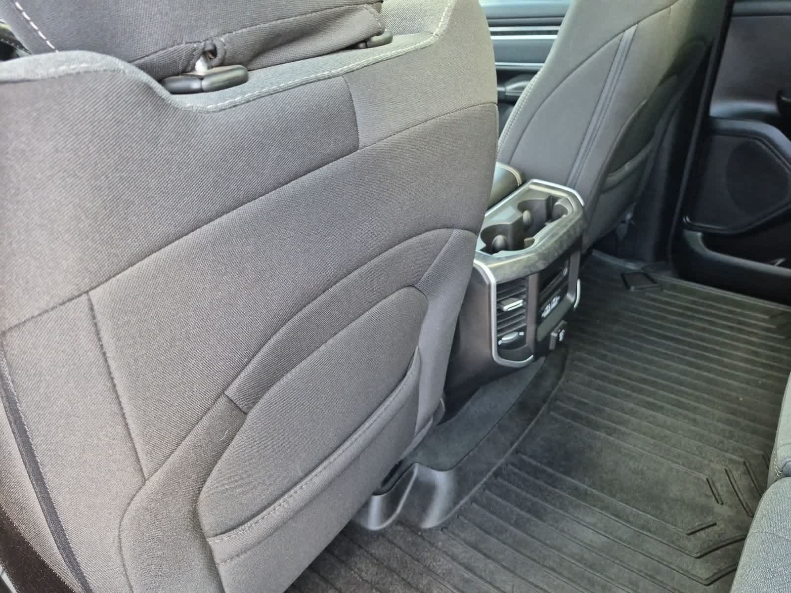 Used 2022 RAM 1500 Big Horn AWD/4WD image 18