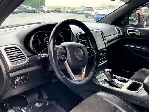 Used 2021 Jeep Grand Cherokee Laredo X AWD/4WD image 10
