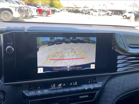 Used 2025 Toyota Camry XLE image 26